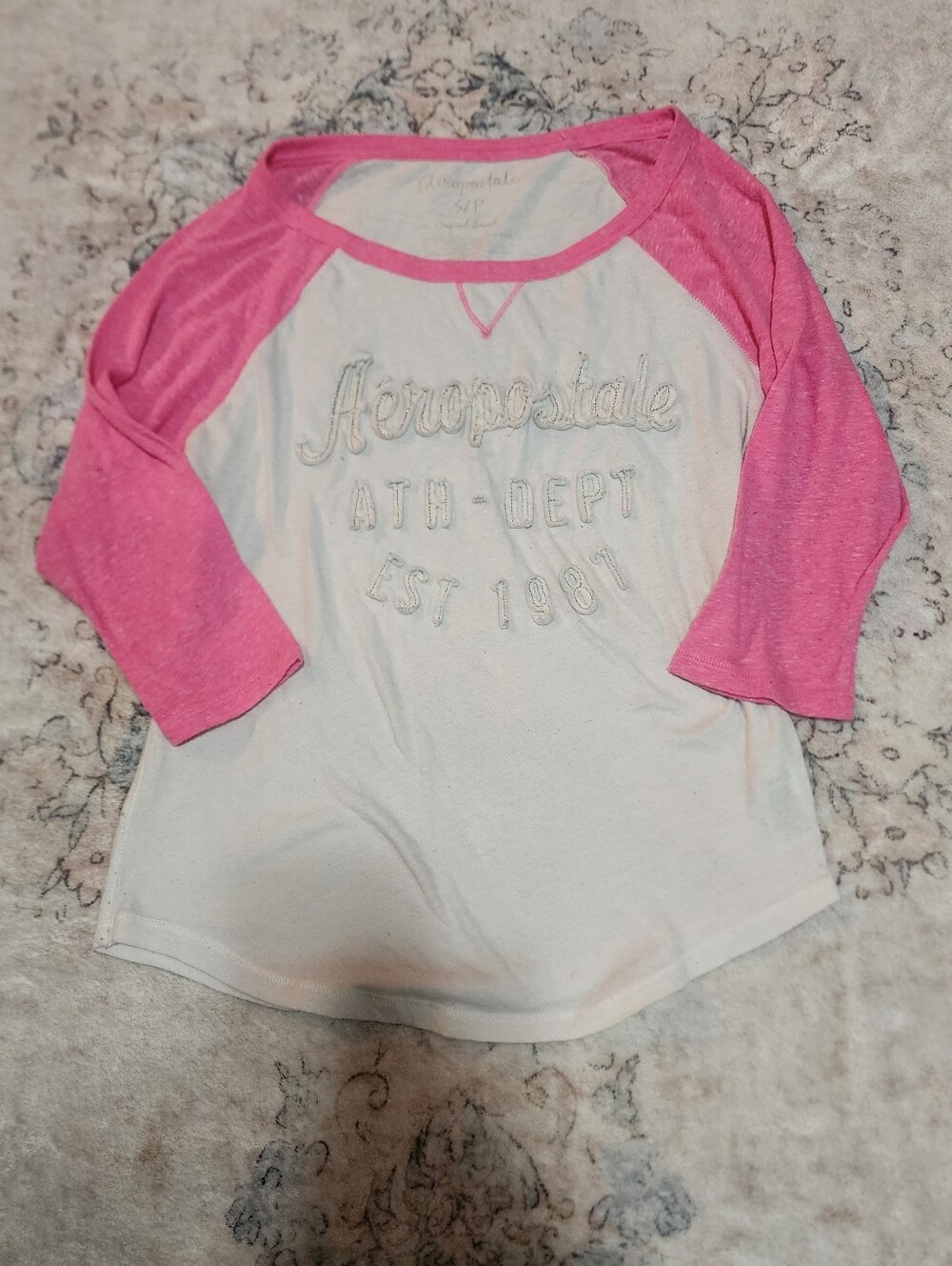 Vintage Y2K Aeropostale Pink Raglan Baseball Tee Embroidered Logo S